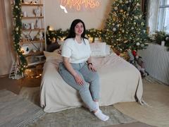 ScarletCargo - female with brown hair and  big tits webcam at xLoveCam