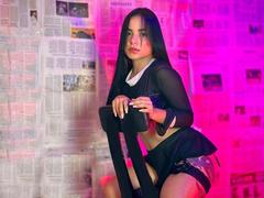 ScarletFoxxi - female webcam at xLoveCam
