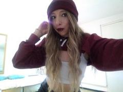 ScarletHoshi - female with brown hair and  big tits webcam at xLoveCam