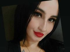 ScarletPriynce - female with black hair webcam at xLoveCam