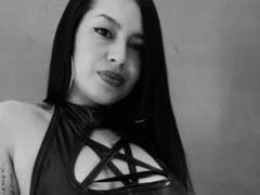 ScarletReign - female webcam at xLoveCam