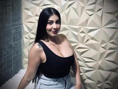 ScarletReyes - female with black hair webcam at xLoveCam