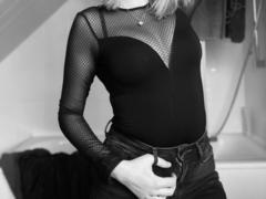 Scarlet-Young-hot from xLoveCam