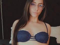 ScarlethJohns - female with brown hair webcam at xLoveCam
