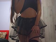 ScarlethJohns - female with brown hair webcam at xLoveCam