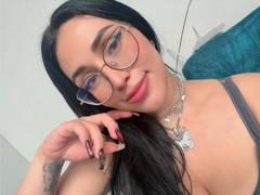 ScarlethSwann - female with black hair and  big tits webcam at xLoveCam