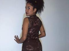 Scarleth_Victoria - female with brown hair webcam at StripChat