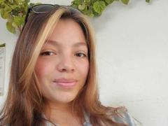 ScarlettAmelia - blond female webcam at xLoveCam