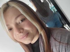 ScarlettAmelia - blond female webcam at xLoveCam