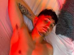 ScarlettAndAlan - couple webcam at xLoveCam