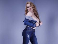 JessieVargas - blond female with  big tits webcam at LiveJasmin