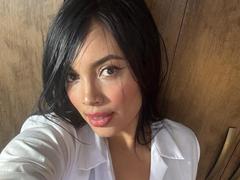 VelvetCarter - female with black hair and  big tits webcam at LiveJasmin