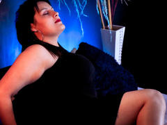 ScarletMancinny - female with brown hair webcam at LiveJasmin