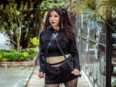 ScarlettPrincess - female with black hair webcam at xLoveCam