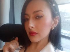 ScarlettSwitch - female webcam at xLoveCam