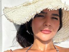 ScarletZhen from LiveJasmin