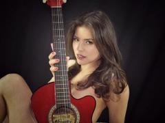 Scottie - female with brown hair webcam at xLoveCam