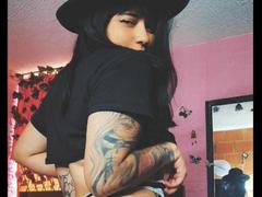 scarletdeepthoat69 from xLoveCam