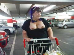 scharfe-kitty - female with black hair webcam at xLoveCam