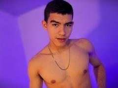 SebastiianVega - male webcam at xLoveCam