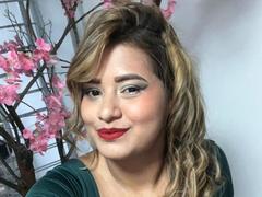 SecretFroomies - couple webcam at xLoveCam