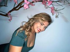 TheSecretOfRoomies - couple webcam at xLoveCam