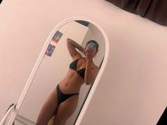 Secretlysweet-hot - female with brown hair webcam at xLoveCam