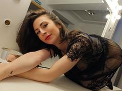 SeductiveAmmy - female with brown hair webcam at xLoveCam