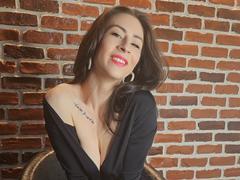 SeductiveAmmy - female with brown hair webcam at xLoveCam