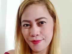 SelenaDust - female webcam at xLoveCam