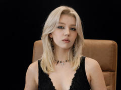 SelenaIris from LiveJasmin