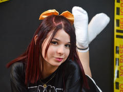 Seleneg - female with red hair webcam at xLoveCam