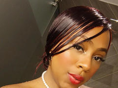 SelinaPariss - female with black hair webcam at xLoveCam
