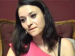 SensualCriss - female with brown hair webcam at xLoveCam