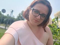 SensualParis - female with brown hair and  big tits webcam at xLoveCam