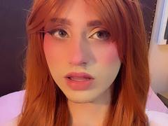 SeraphinneX from xLoveCam