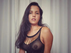 SerenaAllure-hot - female with black hair webcam at xLoveCam