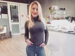SerenaSin - blond female webcam at ImLive