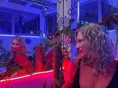 AliceSerenade - female with brown hair and  big tits webcam at ImLive