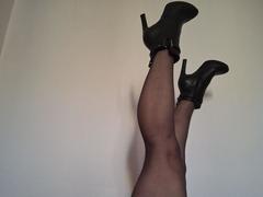 SexiOxi - female with red hair and  big tits webcam at xLoveCam