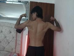 SexlyMan - male webcam at xLoveCam