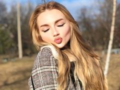 SexyCandyLove69 - blond female with  big tits webcam at xLoveCam