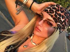 SexyCandyLove69 - blond female with  big tits webcam at xLoveCam