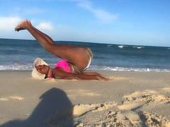 SexyDBijou - female with black hair webcam at xLoveCam