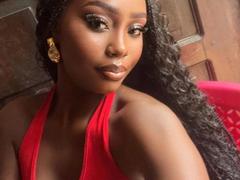 SexyDivanah-hot - female with black hair webcam at xLoveCam
