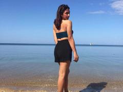 PrettyLovelyYuri from xLoveCam