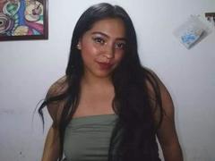 SexyHally - female webcam at xLoveCam