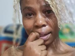 SexyHotButt - blond female with  big tits webcam at xLoveCam