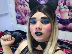 SexyHottieTS - shemale webcam at xLoveCam