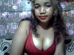 SexyLaurah - female with black hair and  small tits webcam at xLoveCam